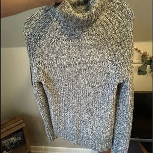 Old navy turtle neck sweater. S. Black and White